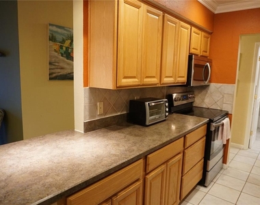 3753 46th Avenue S - Photo Thumbnail 8