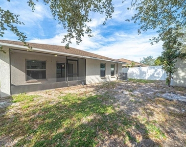 2025 Peaceful Palm Street - Photo Thumbnail 18