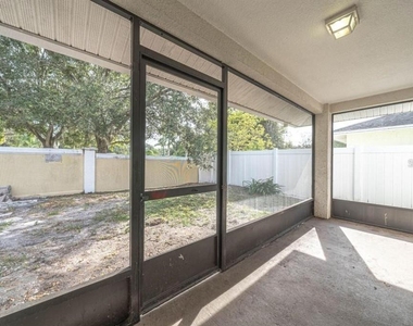 2025 Peaceful Palm Street - Photo Thumbnail 19