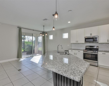 6207 Voyagers Place - Photo Thumbnail 10