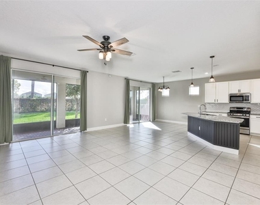 6207 Voyagers Place - Photo Thumbnail 5