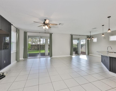 6207 Voyagers Place - Photo Thumbnail 9
