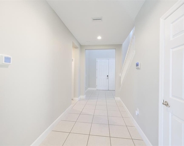 6207 Voyagers Place - Photo Thumbnail 13