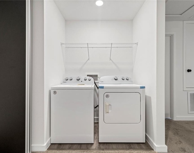 3250 Energy Drive - Photo Thumbnail 14