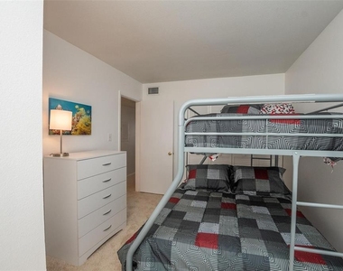 4849 Saxon Drive - Photo Thumbnail 3