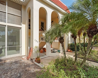 137 Avenida Messina - Photo Thumbnail 1