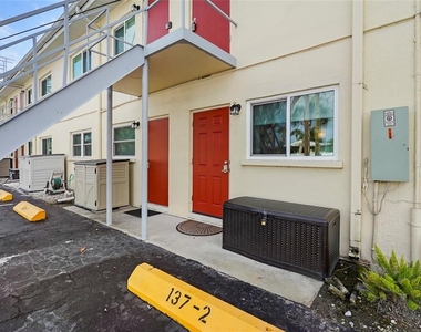 137 Avenida Messina - Photo Thumbnail 35