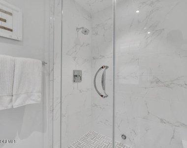 985 Ocean Avenue - Photo Thumbnail 117