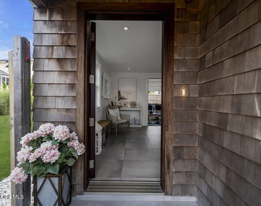 985 Ocean Avenue - Photo Thumbnail 164