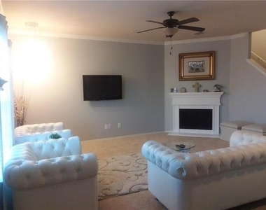 4717 Lathem Drive - Photo Thumbnail 12