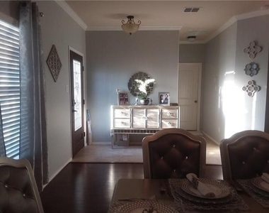 4717 Lathem Drive - Photo Thumbnail 10