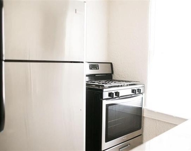 4107 Herschel Avenue - Photo Thumbnail 6