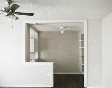 4107 Herschel Avenue - Photo Thumbnail 4