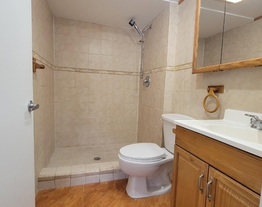 3712 N University Drive - Photo Thumbnail 10