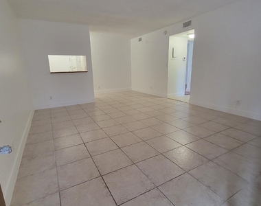 3712 N University Drive - Photo Thumbnail 3