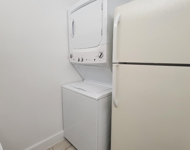 3712 N University Drive - Photo Thumbnail 7