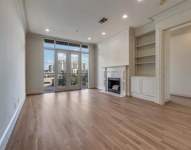 3535 Gillespie Street - Photo Thumbnail 4