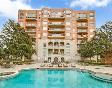 3535 Gillespie Street - Photo Thumbnail 18