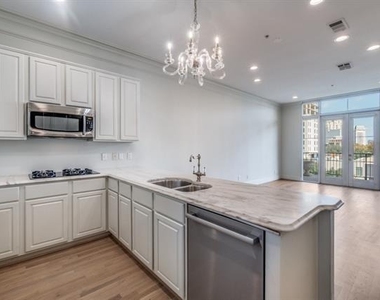 3535 Gillespie Street - Photo Thumbnail 8