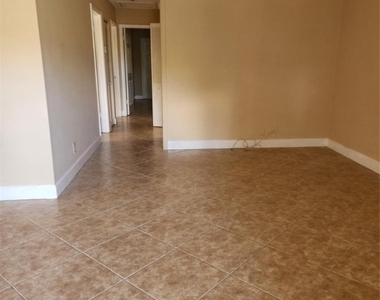 4150 Woodside Drive - Photo Thumbnail 6