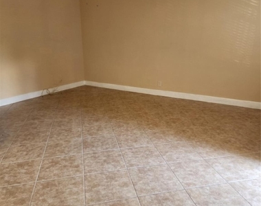 4150 Woodside Drive - Photo Thumbnail 5