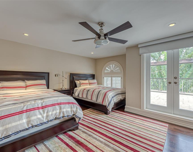 1313 E Lake Drive - Photo Thumbnail 80