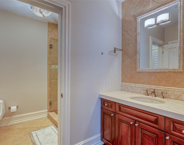 1313 E Lake Drive - Photo Thumbnail 47