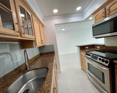 1515 E Broward Boulevard - Photo Thumbnail 5