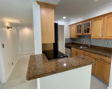 1515 E Broward Boulevard - Photo Thumbnail 3