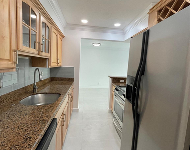 1515 E Broward Boulevard - Photo Thumbnail 7