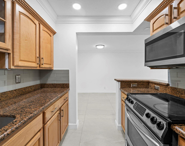 1515 E Broward Boulevard - Photo Thumbnail 9