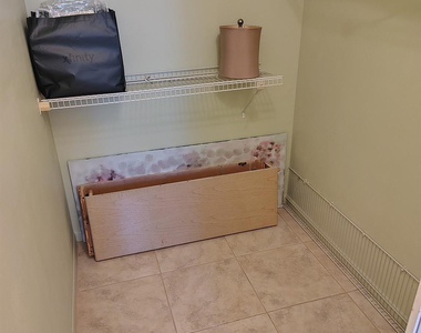 1152 Circle Drive - Photo Thumbnail 3