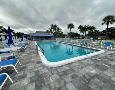 1152 Circle Drive - Photo Thumbnail 9