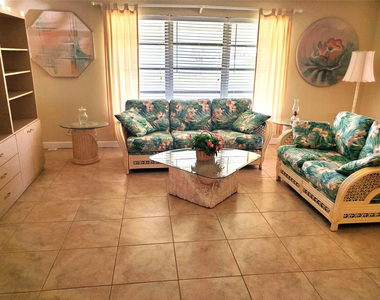 1152 Circle Drive - Photo Thumbnail 2