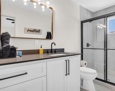 8913 Pear Street - Photo Thumbnail 29