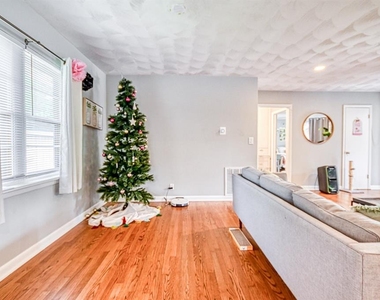 1205 Westlawn Drive - Photo Thumbnail 7