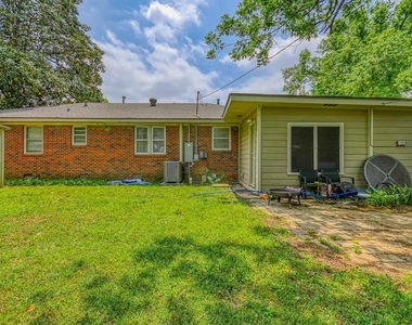 1205 Westlawn Drive - Photo Thumbnail 28