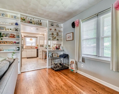 1205 Westlawn Drive - Photo Thumbnail 8