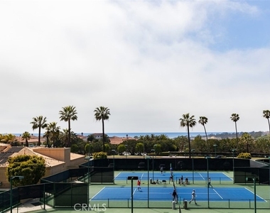 25 Centre Court - Photo Thumbnail 32