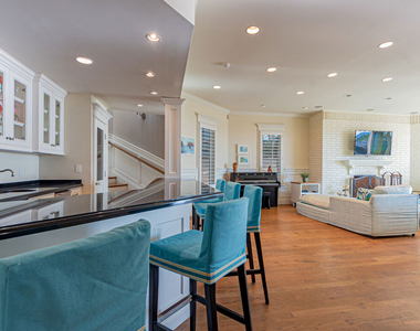 30760 Broad Beach Road - Photo Thumbnail 17