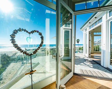 30760 Broad Beach Road - Photo Thumbnail 7
