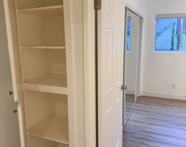 1515 S Beverly Drive - Photo Thumbnail 16