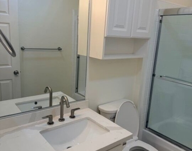 1515 S Beverly Drive - Photo Thumbnail 17