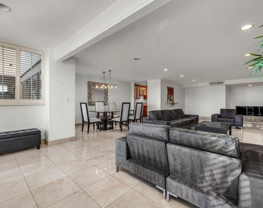 865 Comstock Avenue - Photo Thumbnail 9