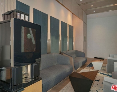 877 Francisco Street - Photo Thumbnail 14