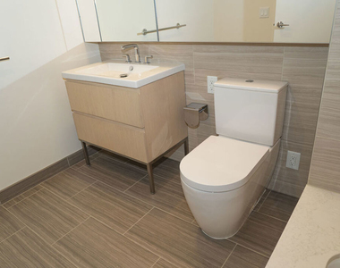 877 Francisco Street - Photo Thumbnail 9