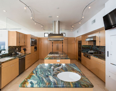 24230 Malibu Road - Photo Thumbnail 12