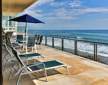 24230 Malibu Road - Photo Thumbnail 10