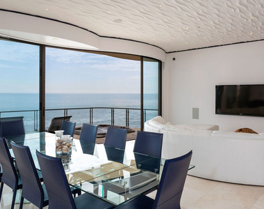 24230 Malibu Road - Photo Thumbnail 7