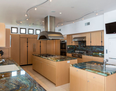 24230 Malibu Road - Photo Thumbnail 13